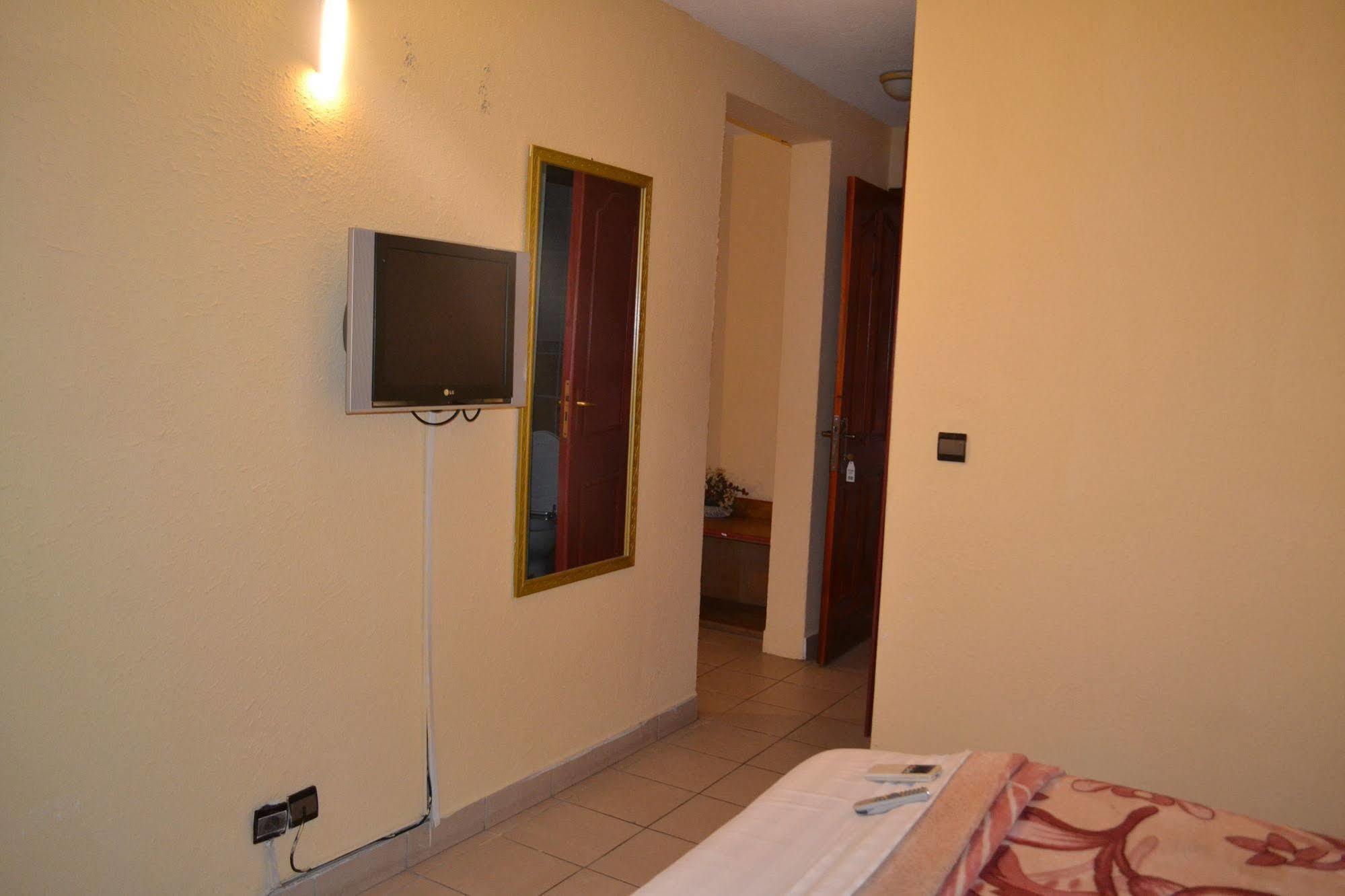 Hotel Akena City Bonabéri Exterior foto